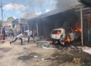Mobil Ayla Terbakar Di Teras Bengkel Depan Kantor DPRD Sergai, Surat Penting Dan Tiga HP Ludes