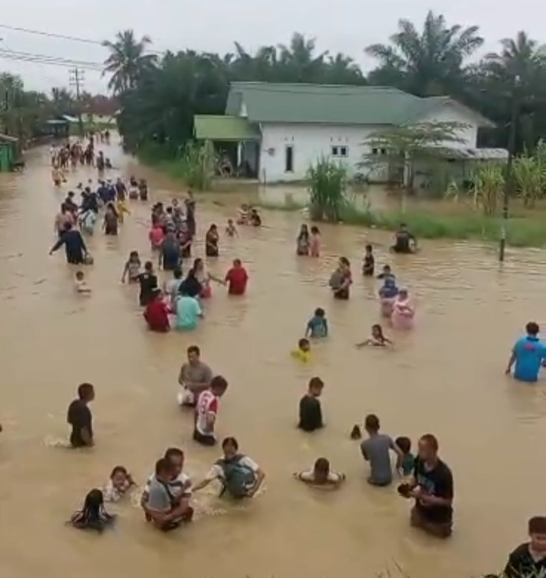 Warga Sesali Anggota Dewan Dapil II Belum Kunjungi Korban Banjir Di Kelurahan Sei Mati Medan Labuhan