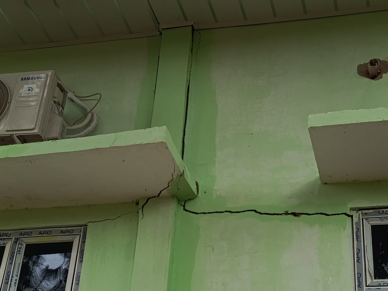 Baru Dua Tahun, Gedung Farmasi Dinkes Samosir Memprihatinkan