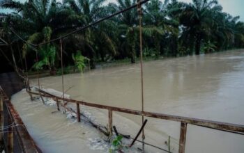 Jembatan Gantung Kandangan Nyaris Putus