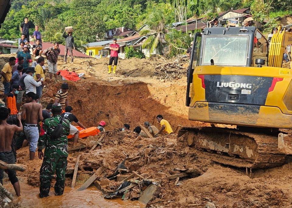 Update Korban Banjir Sibolga: 48 Meninggal, 9 Luka, 8 Hilang