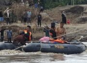 Enam Desa Terisolir Di Peusangan Selatan, Bantuan Disalurkan Dengan Perahu Karet
