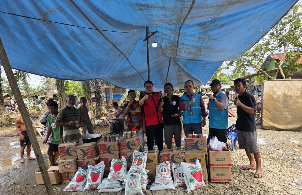 Di Tengah Krisis Bahan Pangan, PP-IP PLN Hadir Salurkan Bantuan Buat Korban Banjir