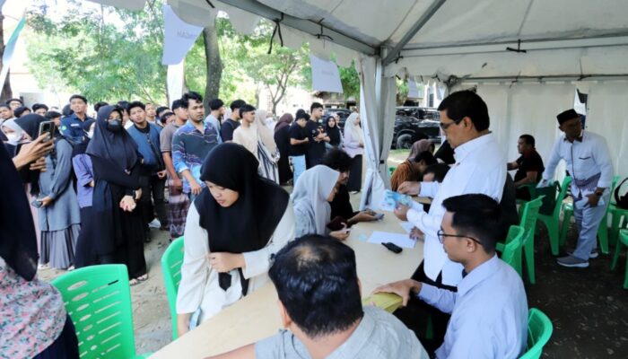 2.400 Mahasiswa Terdampak Banjir Terima Bantuan UIN Ar-Raniry