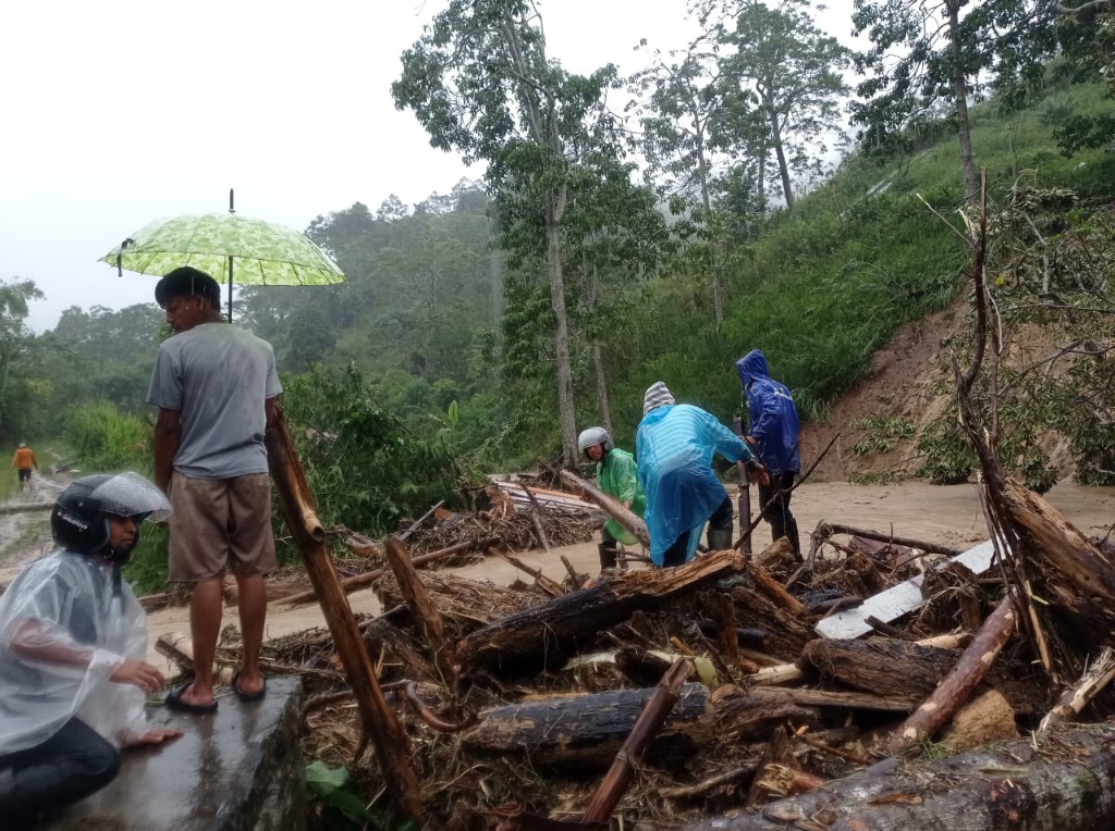 Situasi Krisis Di Rusip Antara, Warga Mulai Kehabisan Bahan Makanan