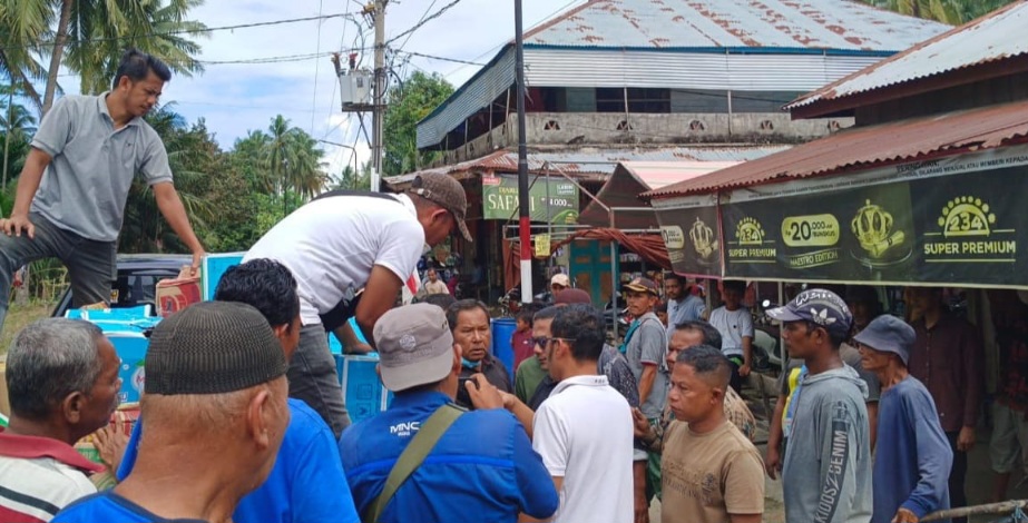 AJI Bireuen Salurkan Bantuan Donatur Untuk Korban Banjir