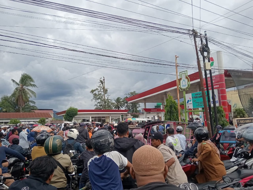 Lingkaran Setan BBM Madina, Pertalite Rp40.000 Per Liter