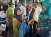 Direktur Keuangan Bulog Tinjau Penyaluran Banpang Di Belawan