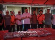 Bupati Agara Salurkan Logistik Ke Posko Pengungsian