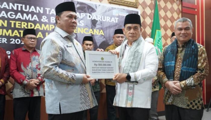 Tanggap Bencana Wamenag Salurkan Bantuan 500 Juta Untuk Sumatera Utara