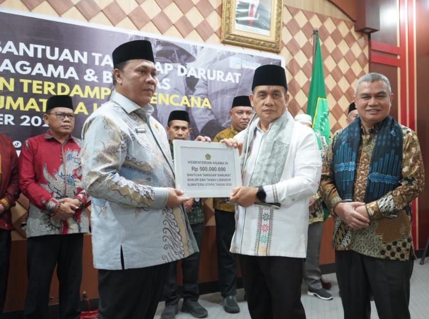 Tanggap Bencana Wamenag Salurkan Bantuan 500 Juta Untuk Sumatera Utara
