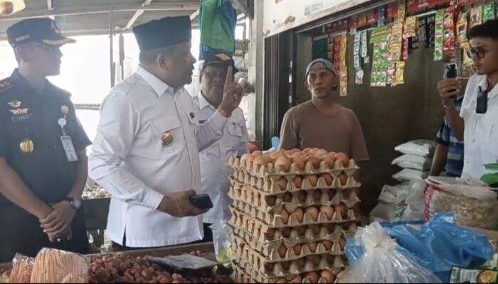 Bupati Bireuen: Pedagang Jangan Cari Untung Besar Di Tengah Bencana