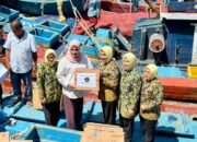 Kak Na Kirim 3 Ton Ikan Segar Dan Sandang Pangan Korban Banjir Terisolasi