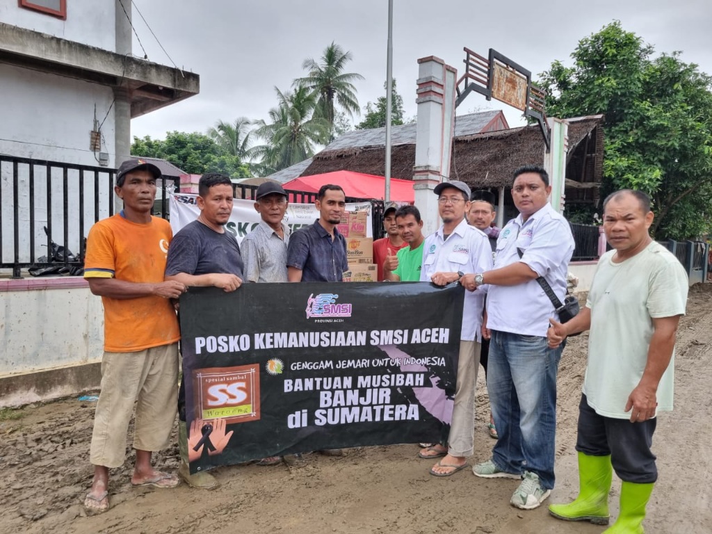 SMSI Aceh – Waroeng Spesial Sambal Salurkan Bantuan Banjir-Longsor Pidie Jaya