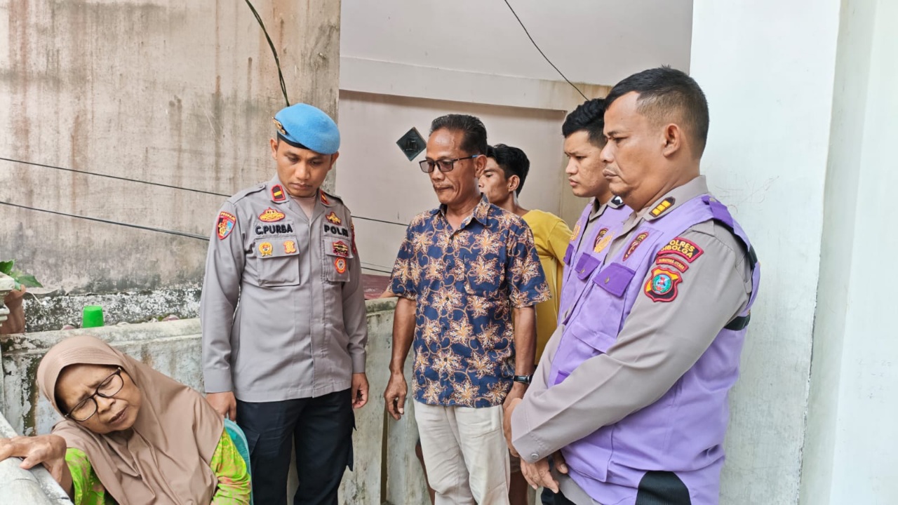 Polres Sibolga Berikan Trauma Healing Kepada Korban Bencana