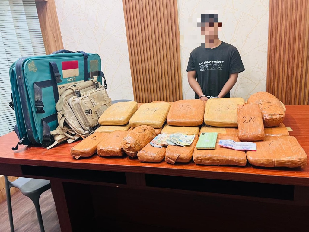 24,6 Kg Ganja Dalam Bus Travel Gagal Beredar, Satu Kurir Ditangkap