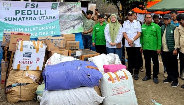 ‎Forum Silaturrahmi Istri DPR RI Bantu Korban Bencana Alam Tapsel‎‎