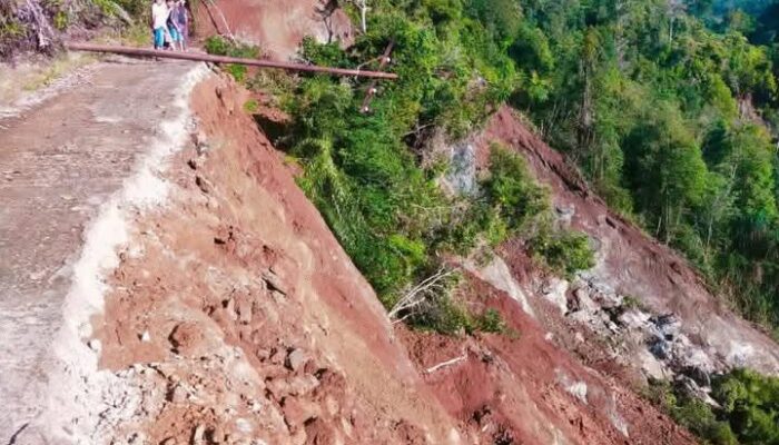 1.510 Jiwa Terisolir Di Banjar Melayu, Jalan Putus Total Akibat Longsor