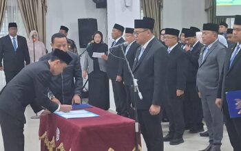 Bupati Deliserdang Lantik 13 Pejabat Dan Fungsional, Sembilan Pejabat Disdik Dirotasi