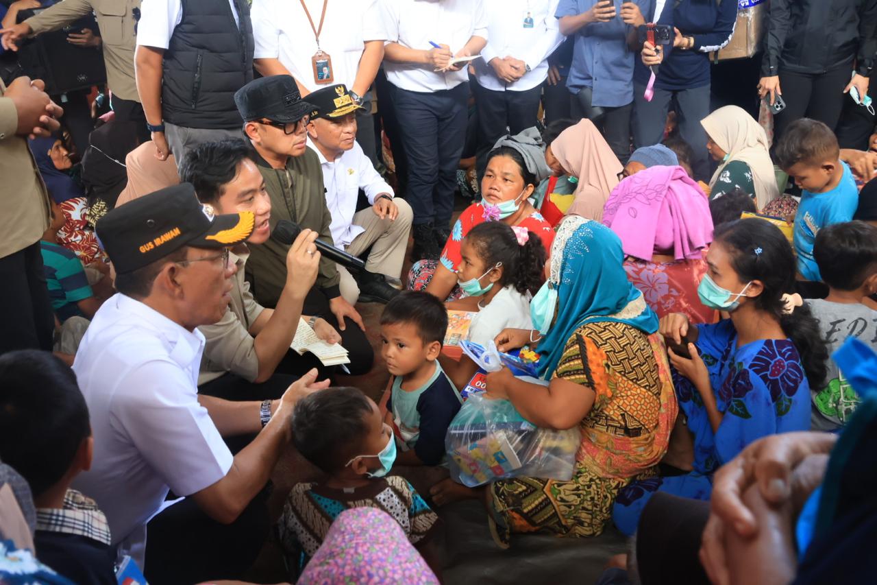 Wapes Gibran Rakabuming Temui Korban Bencana Batangtoru, Janjikan Pemulihan