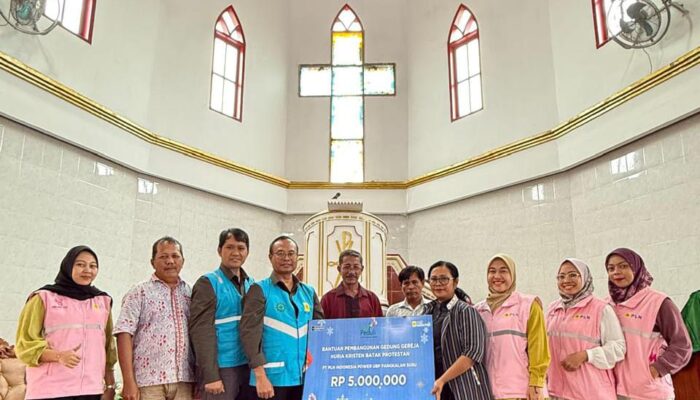 PLN Indonesia Power Berikan Bantuan Untuk Renovasi Gereja HKBP Di Pangkalansusu