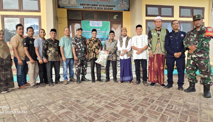 Baitul Mal Aceh Salurkan Sembako Untuk Korban Banjir Di Aceh Selatan