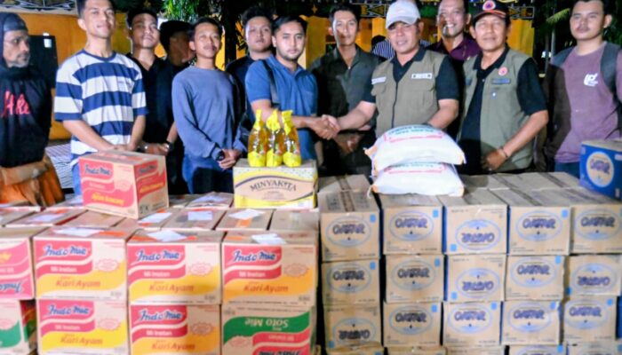 Bupati Aceh Besar Muharram Idris Salurkan Bantuan Kemanusiaan