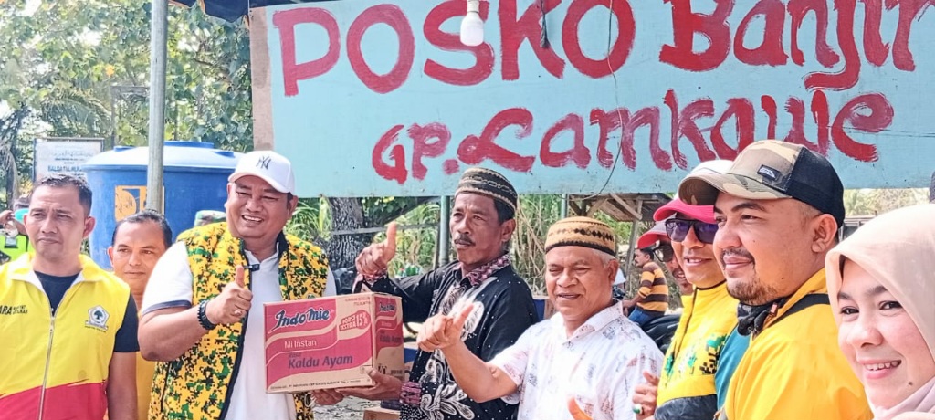 Golkar Pidie Salurkan Bantuan Ke Lima Titik Terdampak Banjir