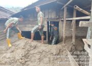 Satpol PP, WH Dan Linmas Aceh Tenggara Kerja Bakti Bantu Warga Terdampak Banjir