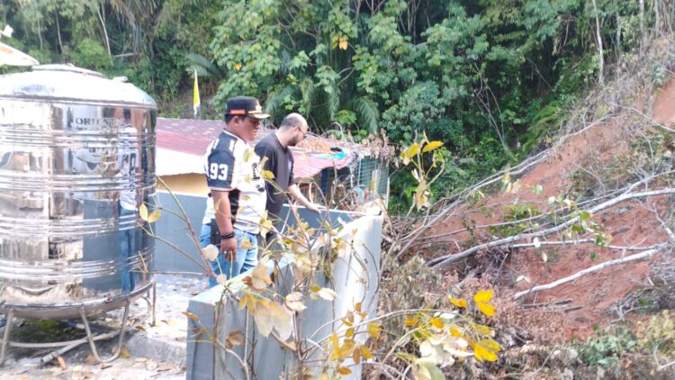 Lurah Pancuran Gerobak Tinjau Lokasi Longsor, Pastikan Penanganan Cepat dan Antisipasi Korban