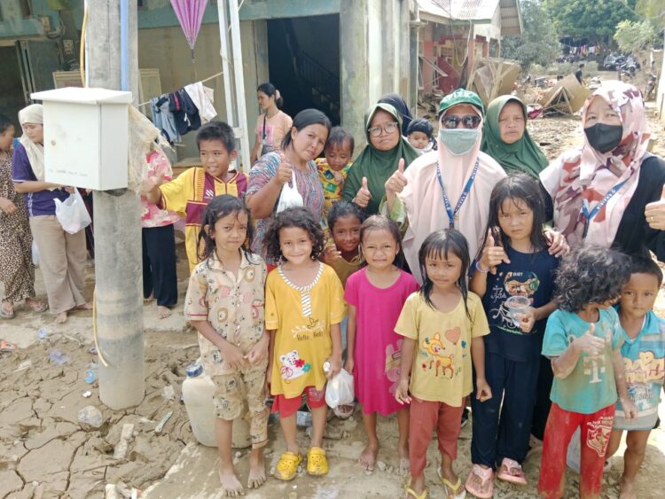 Relawan Kemanusiaan Masjid Ikhwaniah Peduli Korban Bencana Alam Tamiang