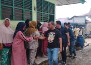 Ketua DPRD Sibolga Dan Bakhtiar Ahmad Sibarani Santuni Korban Longsor Di Jalan Murai