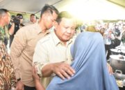 Presiden Prabowo Kunjungi Pengungsi Bireuen Dan Jembatan Putus Teupin Mane