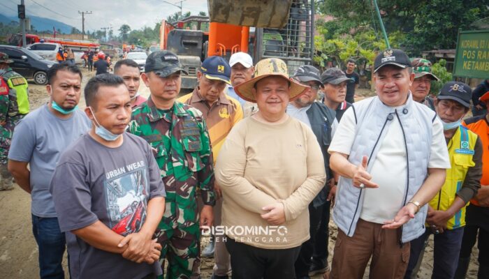 Bupati Abdya Bantu Korban Banjir Aceh Tenggara Satu Truk
