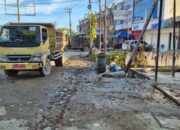 Pemko Langsa Bersihkan Sampah Pascabanjir Di Jalan-jalan