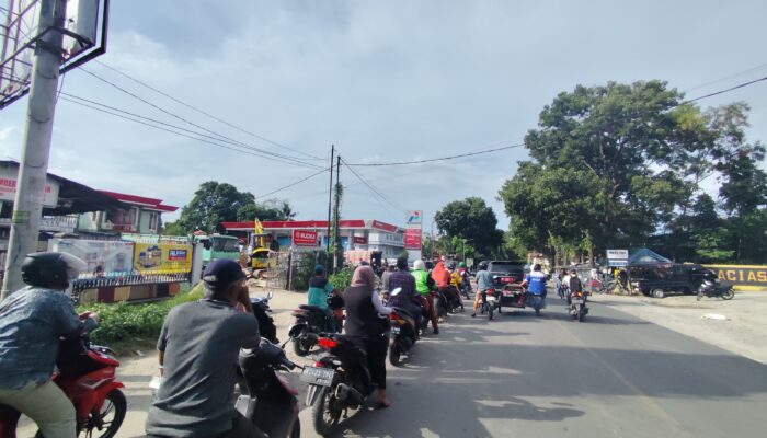 Antrean Panjang BBM Di Siantar Hingga Dinihari, Akademisi: Picu Masyarakat Frustasi