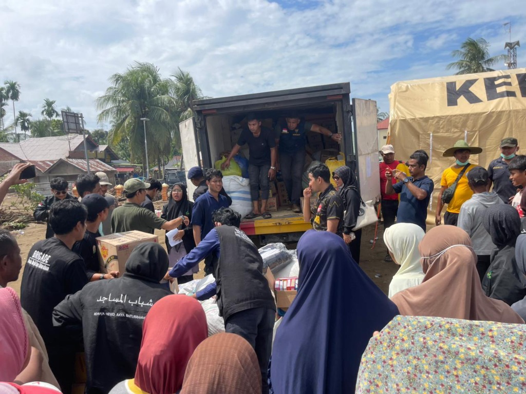 Remaja MRB Banda Aceh Salurkan Donasi Korban Bencana Alam