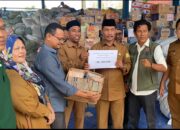 Diterima Wabup, Disdikbud Aceh Besar Serahkan Donasi Rp158 Juta Untuk Korban Bencana Aceh