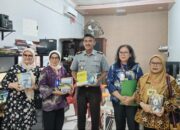 Lapas Labuhanruku Dapat Bantuan Buku Dari Dua Perpustakaan Besar