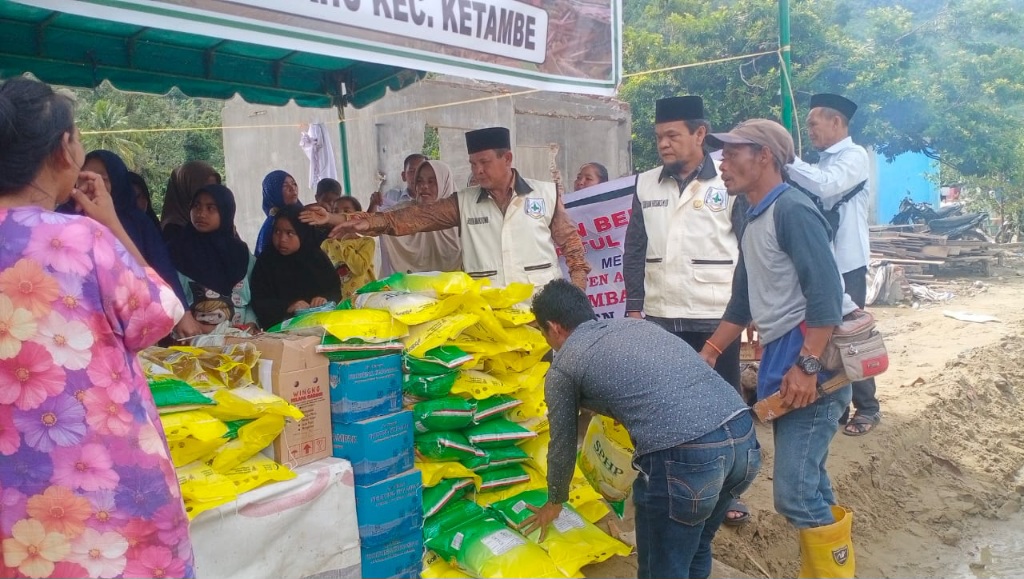 Baitul Mal Salurkan Bantuan Beras 4 Ton Korban Banjir Di Aceh Tenggara
