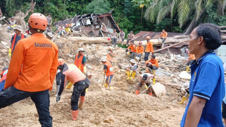 Tim K-9 Polri Diterjunkan, Pencarian Korban Longsor Di Sibolga Berlanjut