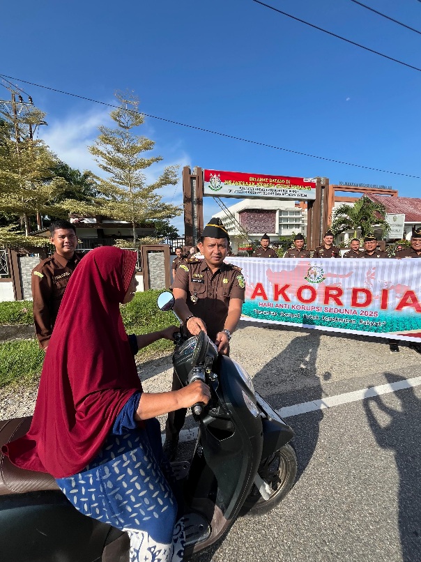 Upacara Peringatan Hakordia Sedunia Di Kejari Subulussalam Khidmat