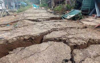Tanah Bergerak Dan Retak-retak, 186 KK Warga Desa Tandihat, Tapsel Terpaksa Mengungsi