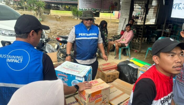Pertamina Hadir Saat Korban Banjir Melewati Hari-hari Sulit