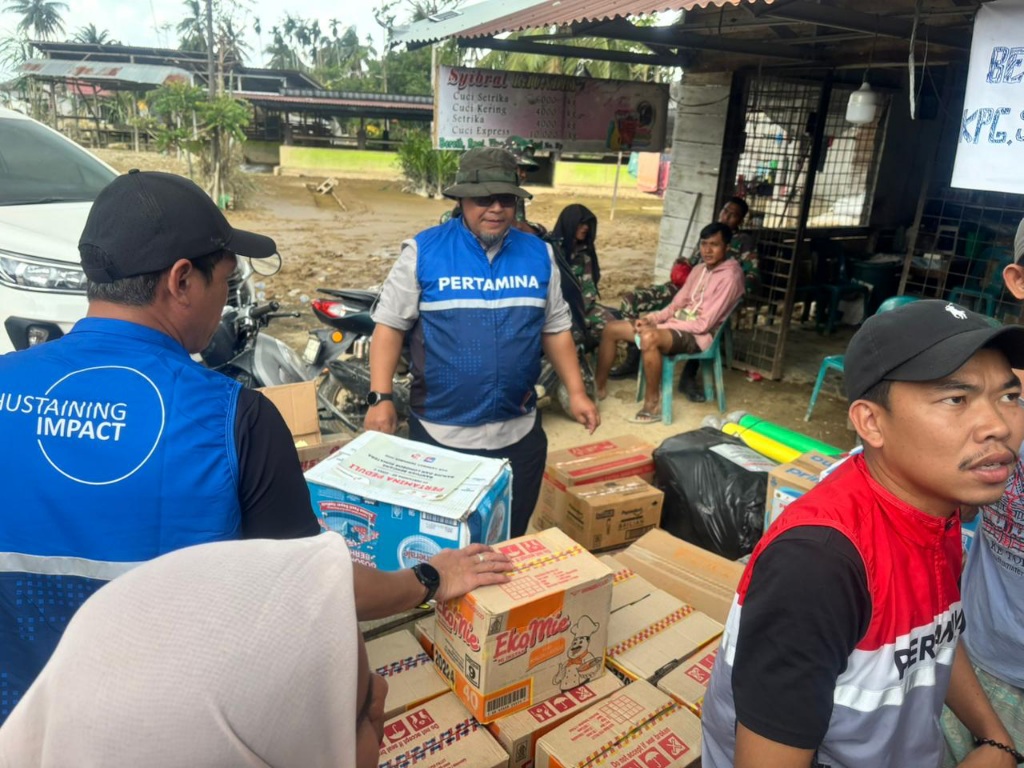 Pertamina Hadir Saat Korban Banjir Melewati Hari-hari Sulit