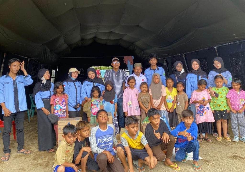 Imatabagsel Salurkan Donasi Warga Untuk Korban Banjir Sawang