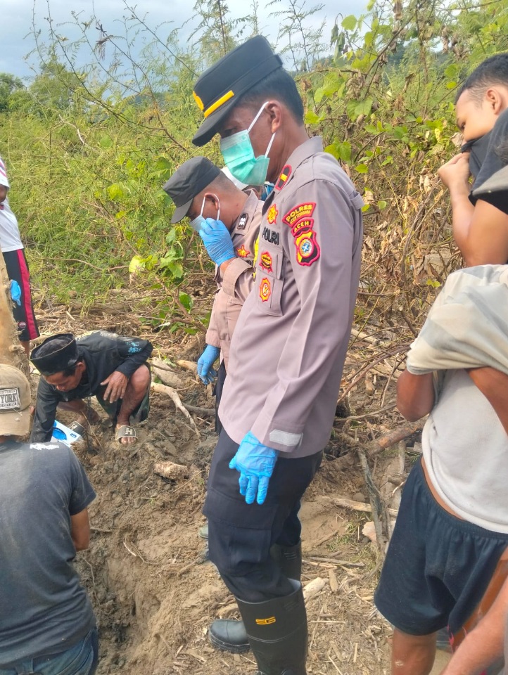 Mayat Di Desa Tanjung Muda Dievakuasi Polres Agara
