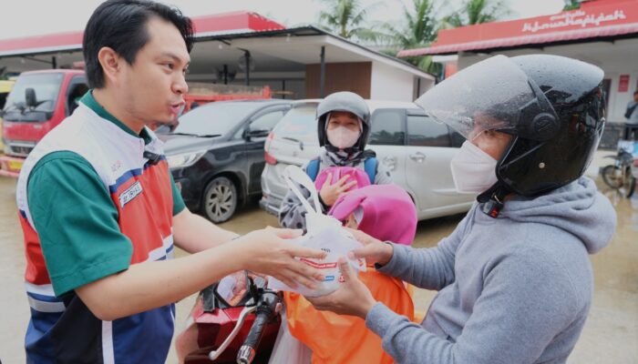 Pertamina Patra Niaga Bagikan Bantuan Kesehatan Untuk Masyarakat Di Aceh Tamiang