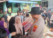 Kapolres Langkat Distribusikan 2 Truk Bantuan Buat Korban Banjir Di Bukit Kubu