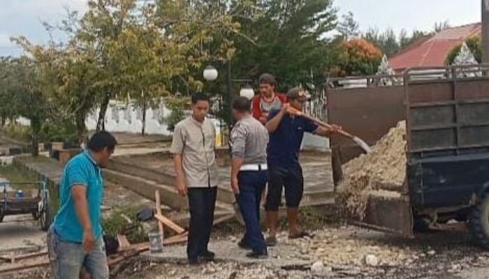 Pasca Banjir Kadishub Aceh Singkil Timbun Jalan Berlubang Simpang Pelabuhan